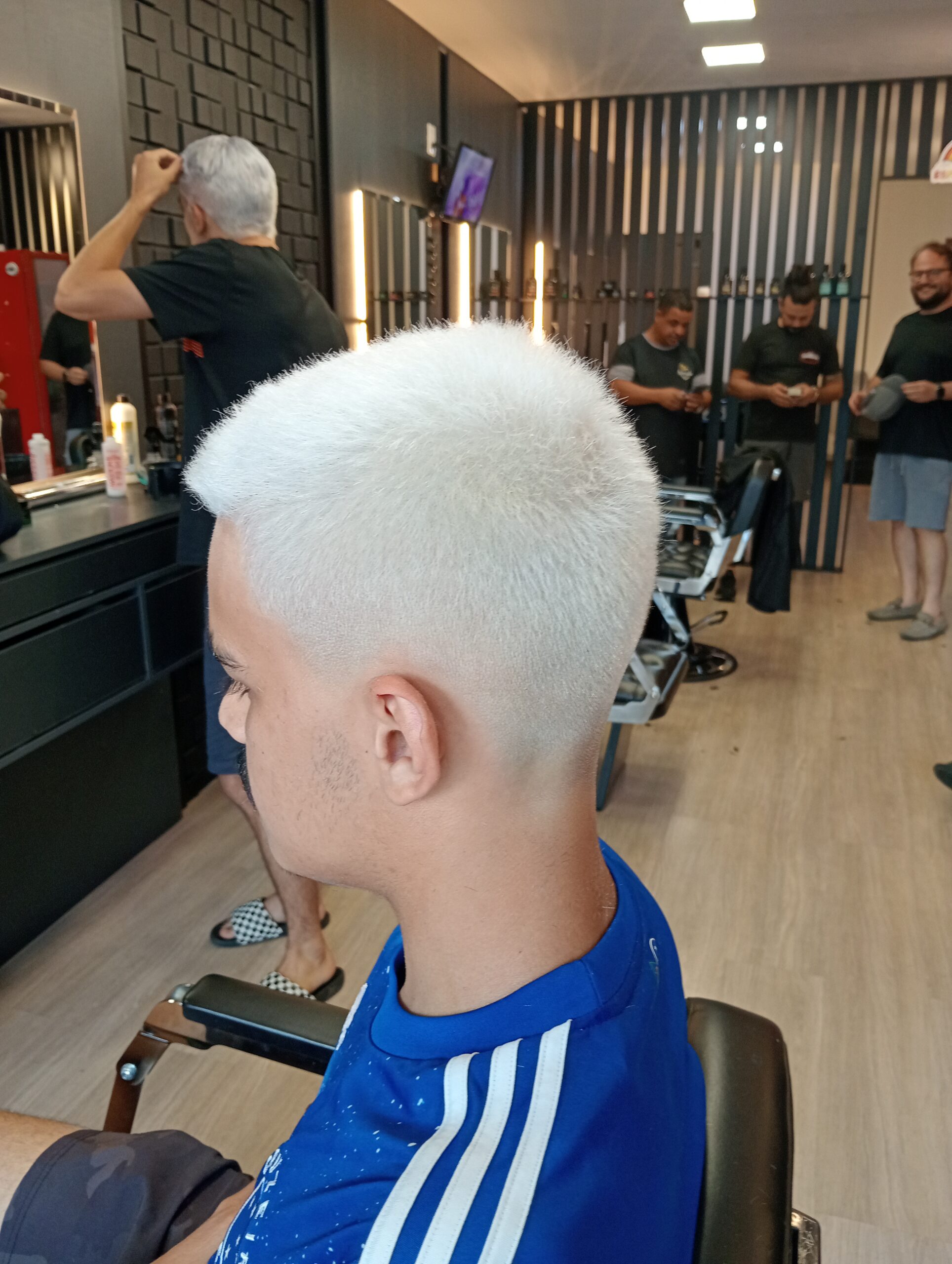 Platinado no São Pedro, Belo Horizonte | Major Savassi Barbearia