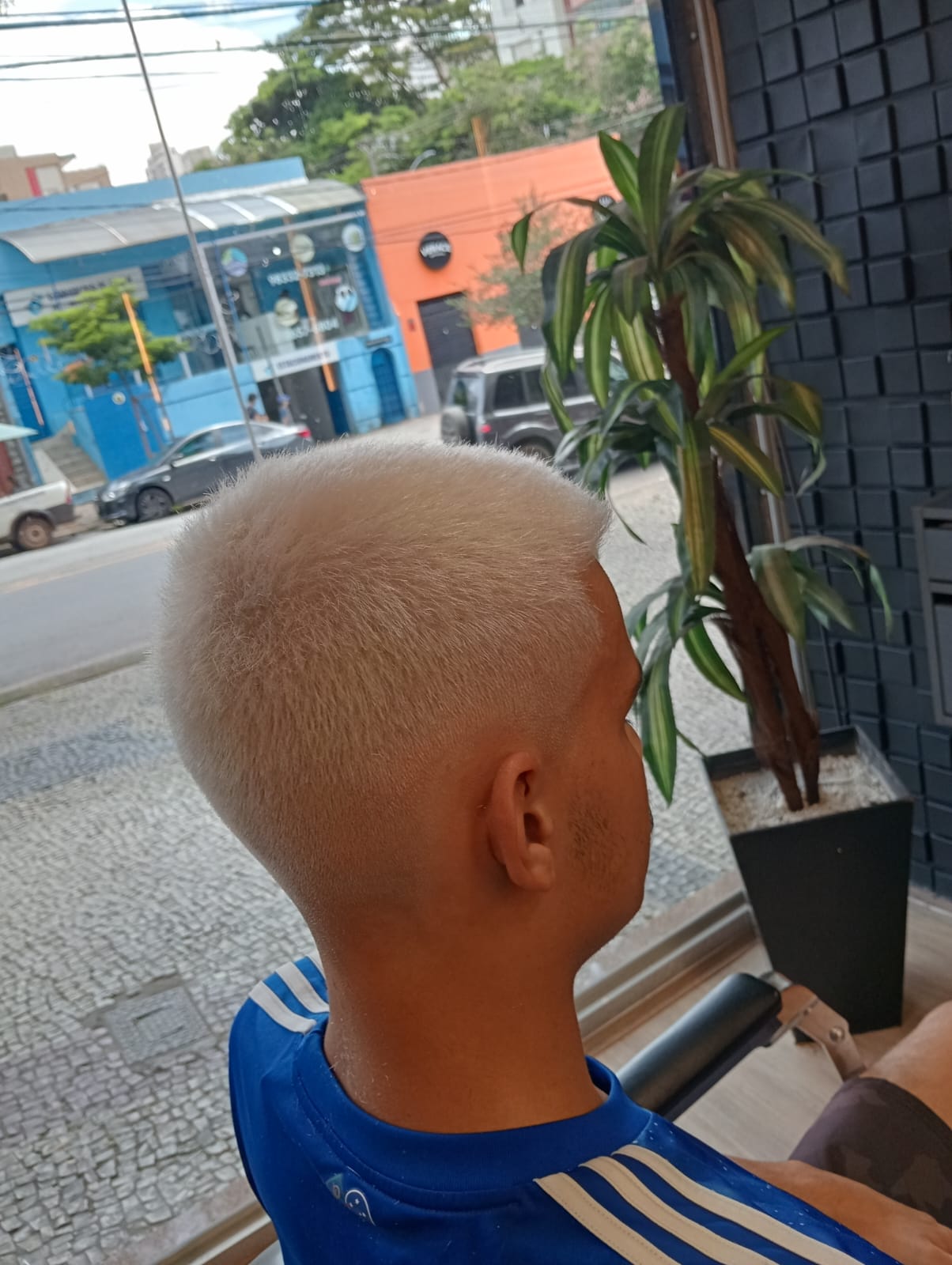 Platinado no São Pedro, Belo Horizonte | Major Savassi Barbearia